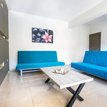 Onites Elegant Apartamento *
